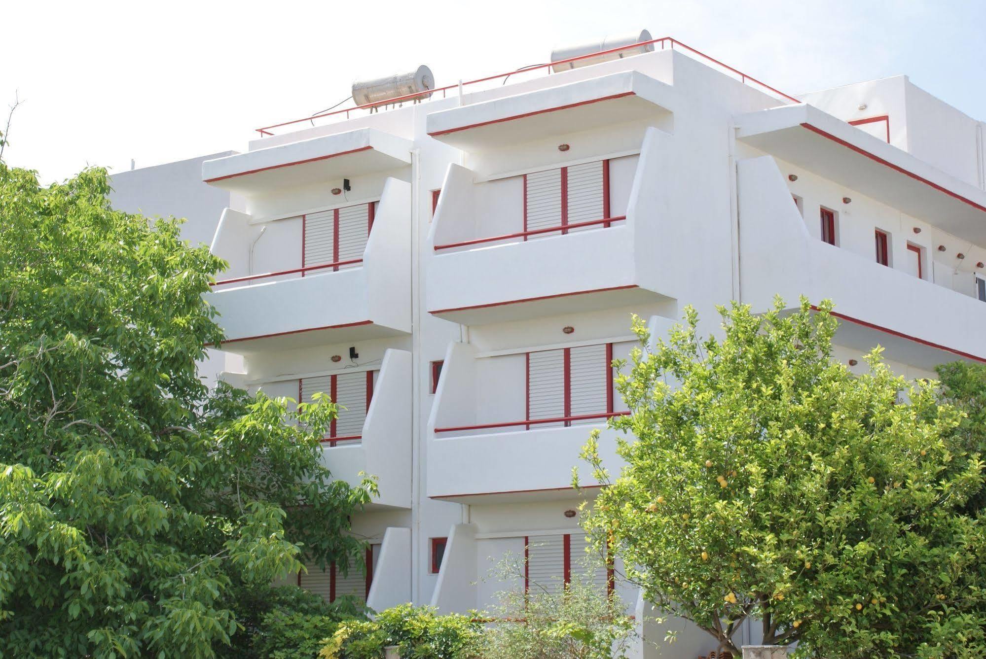 Stam & John Apartments コス・タウン エクステリア 写真